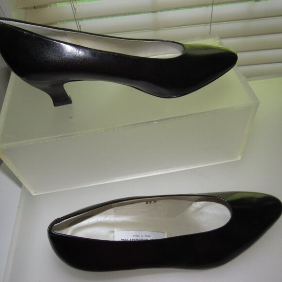 Liz Claiborne Black Leather Kitten Heel Pumps Women’s Size 8.5 M – Made in Spain - Picture 7 of 8
